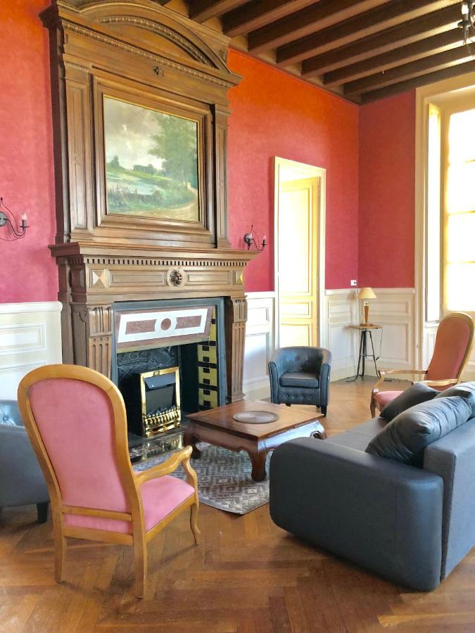 Hotel Particulier Chateau Des Marais Proximite Et Vue Sur Le Lac De Grand Lieu Saint-Philbert-de-Grand-Lieu Bagian luar foto