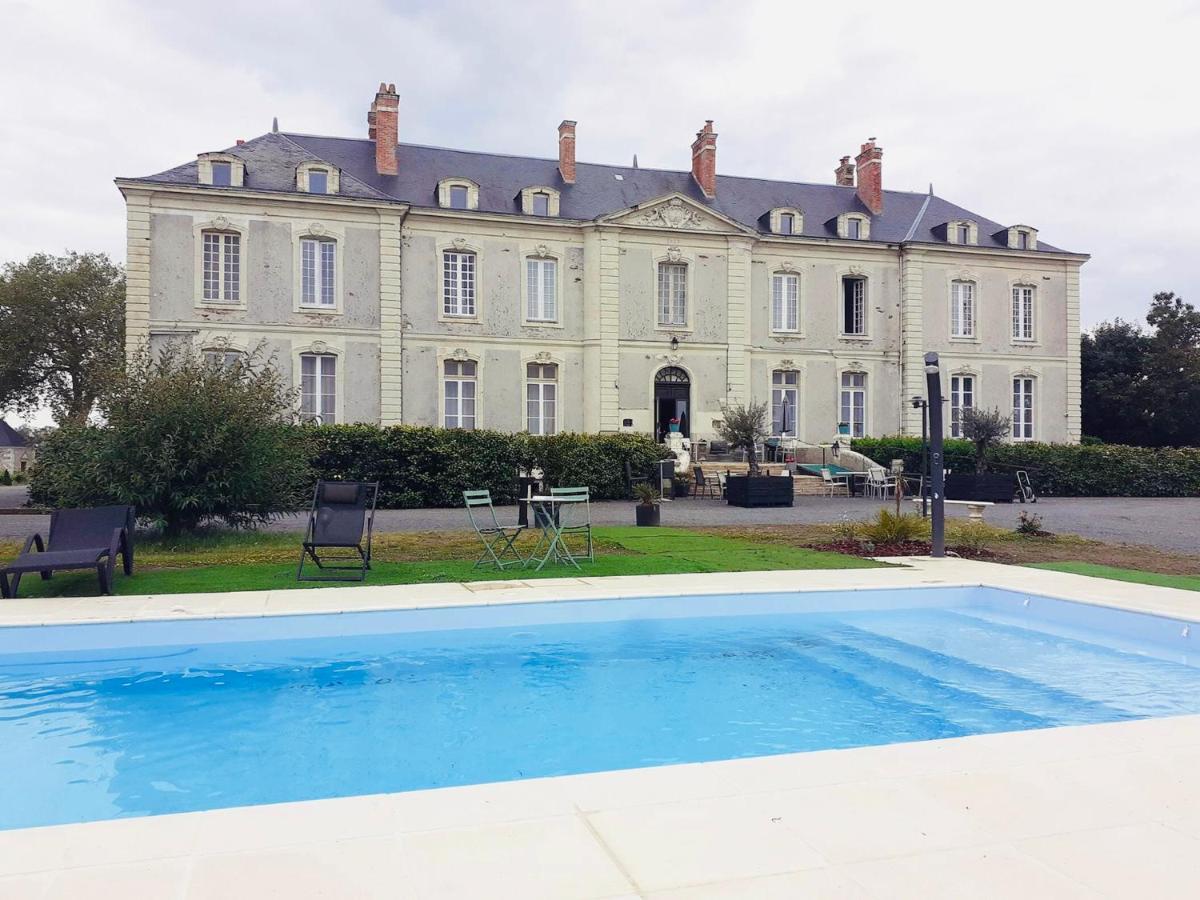 Hotel Particulier Chateau Des Marais Proximite Et Vue Sur Le Lac De Grand Lieu Saint-Philbert-de-Grand-Lieu Bagian luar foto
